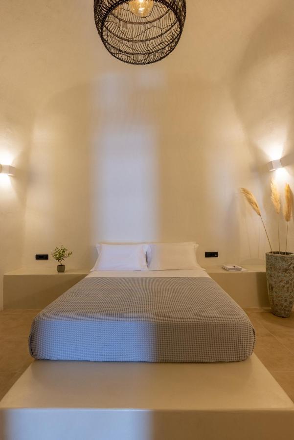 Sando Traditional Cave Villas With Jacuzzi And Sea View Vourvoulos Exterior photo