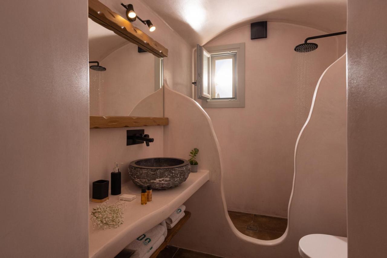 Sando Traditional Cave Villas With Jacuzzi And Sea View Vourvoulos Exterior photo